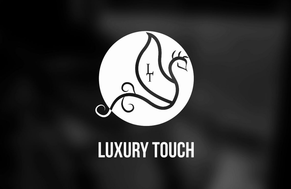 logo de luxury touch site magazine